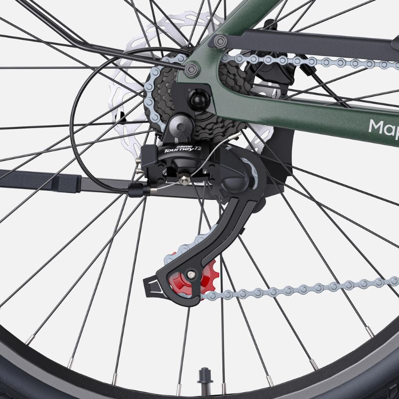 Close-up  Engwe N1 Air's gear system with a white background